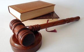 Керчанина будут судить за хищение более 700 тысяч рублей