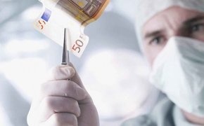 Главврача стоматологии в Керчи оштрафовали на полмиллиона