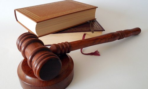 Керчанина будут судить за хищение более 700 тысяч рублей
