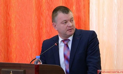 Бороздин остался в кресле мэра благодаря своему дню рождения