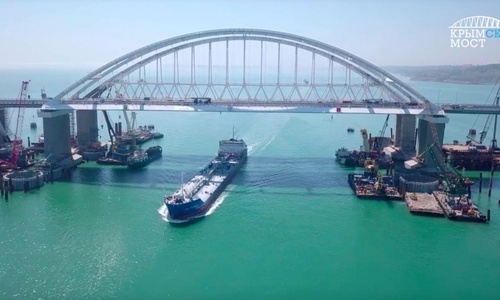 Киев прокомментировал открытие моста в Крым