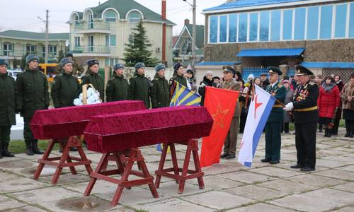 В Керчи перезахоронили останки воинов