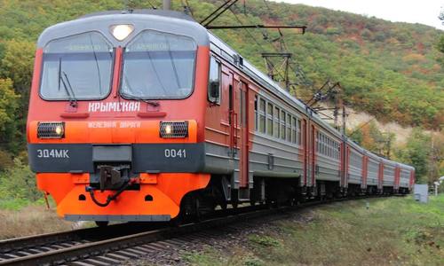 Билеты в Крым раскупают по три в минуту