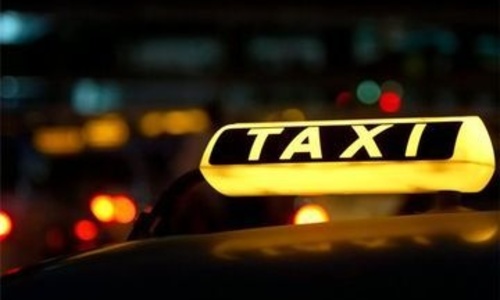 В Керчи таксисты-нелегалы попали на пять штук