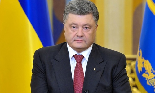 Порошенко заявил о «циничном» открытии моста в Крым