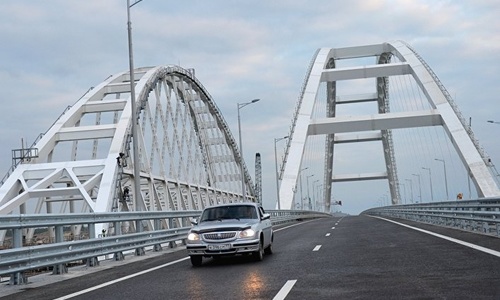 По Крымскому мосту на полуостров приедет больше туристов