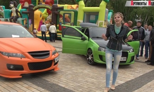 Керчанам показали тюнингованные автомобили