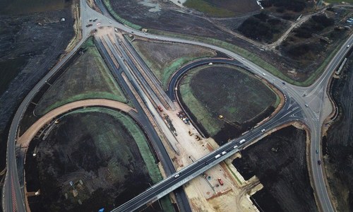 После «Тавриды» в Крыму хотят построить сеть курортных дорог