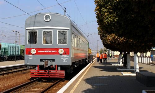 Билеты на первые поезда в Крым практически распродали