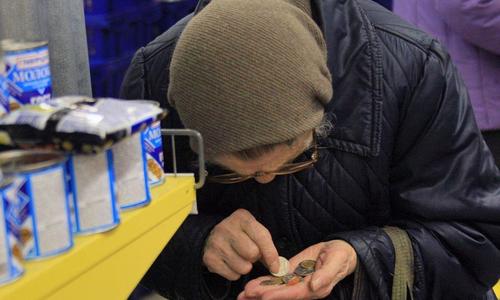 Житель Ленинского района вынес из дома пенсионерки 100 тысяч
