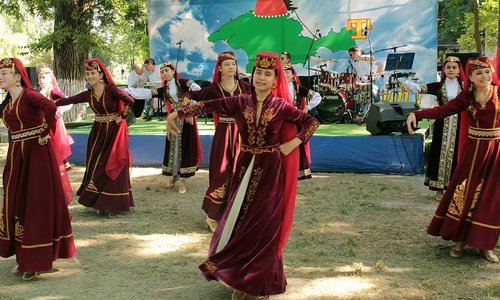 В Керчи отпраздновали мусульманский праздник Ураза-байрам