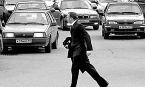 В Керчи авто сбило пешехода пренебрегшего «зеброй»