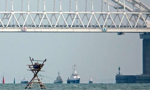 Переданные Россией суда отбуксировали в Украину